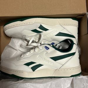 Reebok Unisex BB 4000 II Basketball Shoes S(10) M